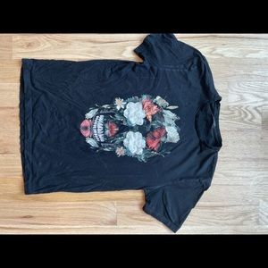 Zara men’s medium black flower skull t-shirt